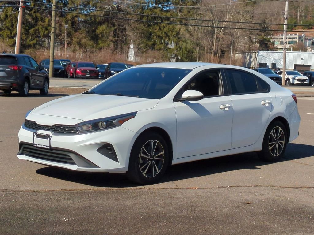 Used 2024 Kia Forte LXS w/ LXS Technology Package image 8