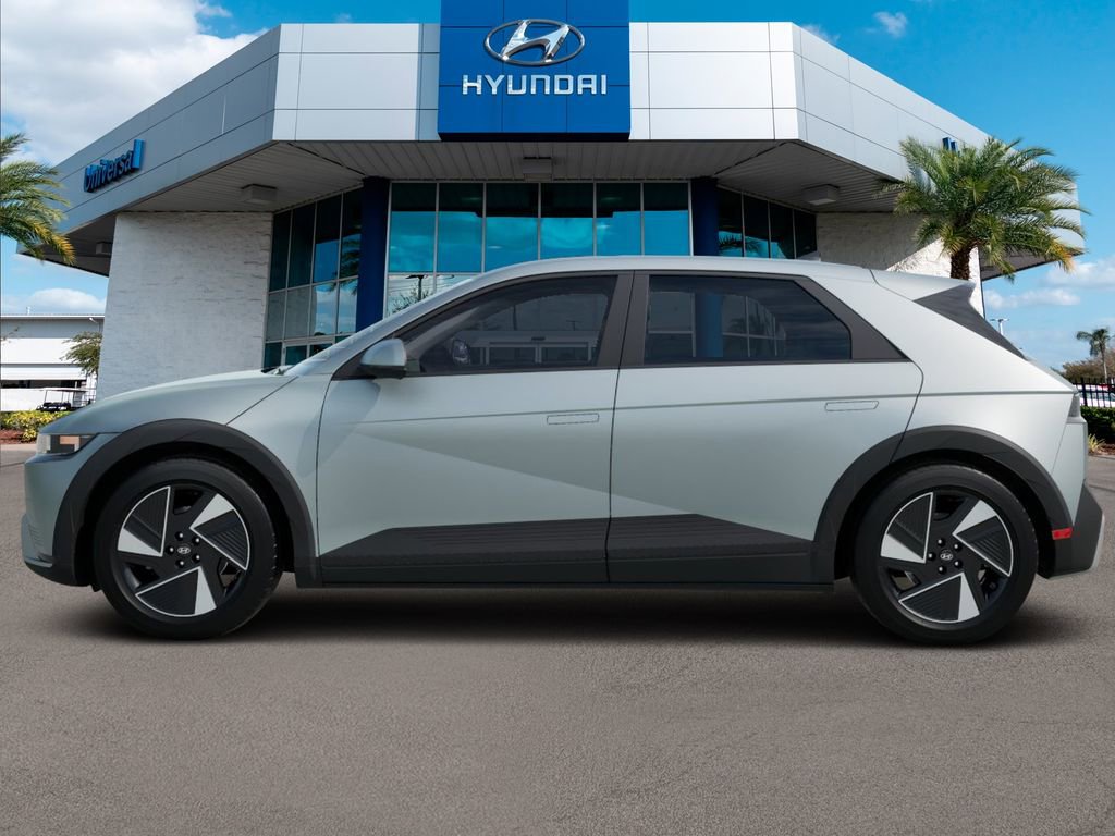 New 2026 Hyundai Ioniq 5 SEL RWD image 3