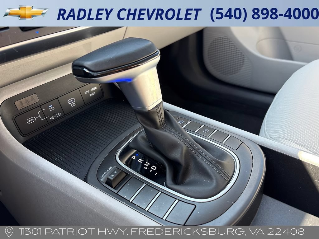 Used 2025 Hyundai Kona SEL FWD image 11