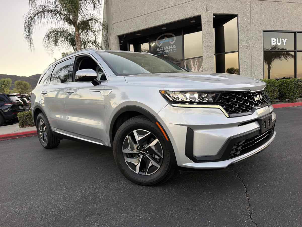 Used 2022 Kia Sorento S FWD image 14