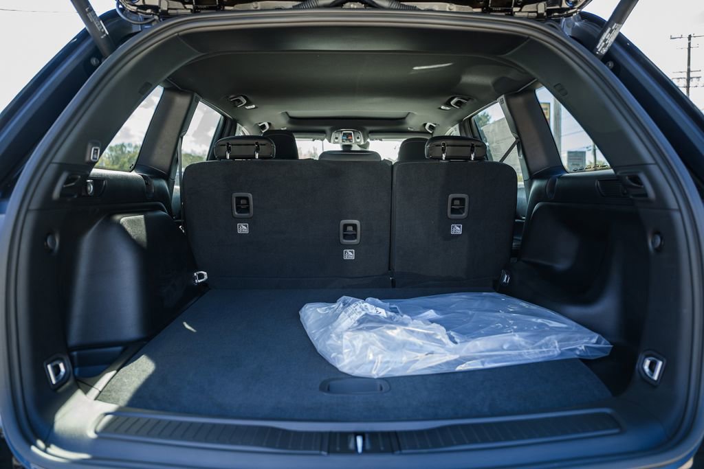 New 2025 Jeep Grand Cherokee Laredo X w/ Luxury Tech Group I image 10