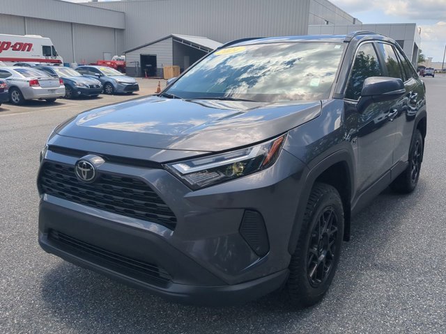 Used 2024 Toyota RAV4 XLE w/ Convenience Package image 8
