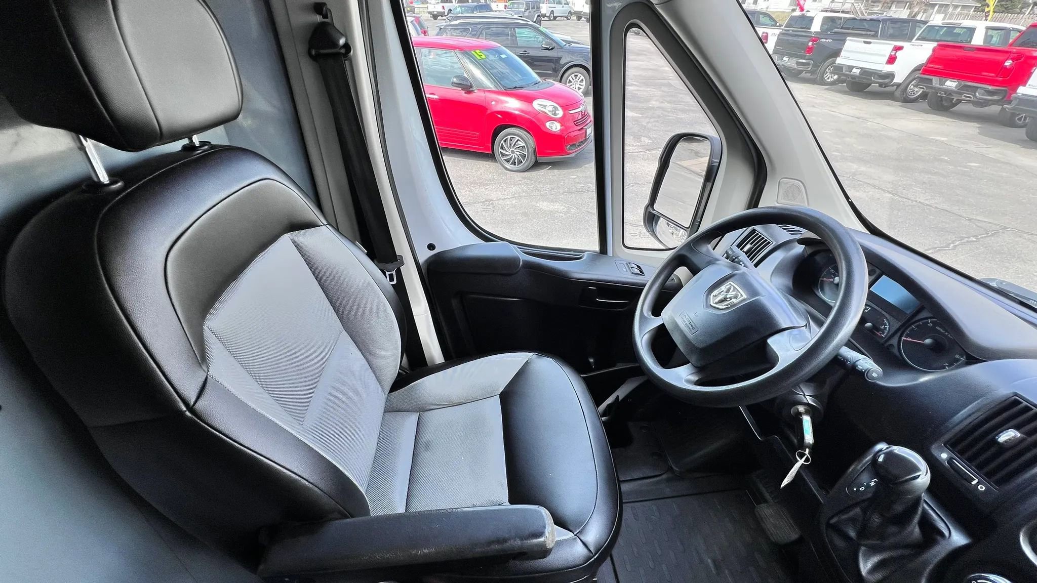 Used 2017 RAM ProMaster 2500 FWD image 16