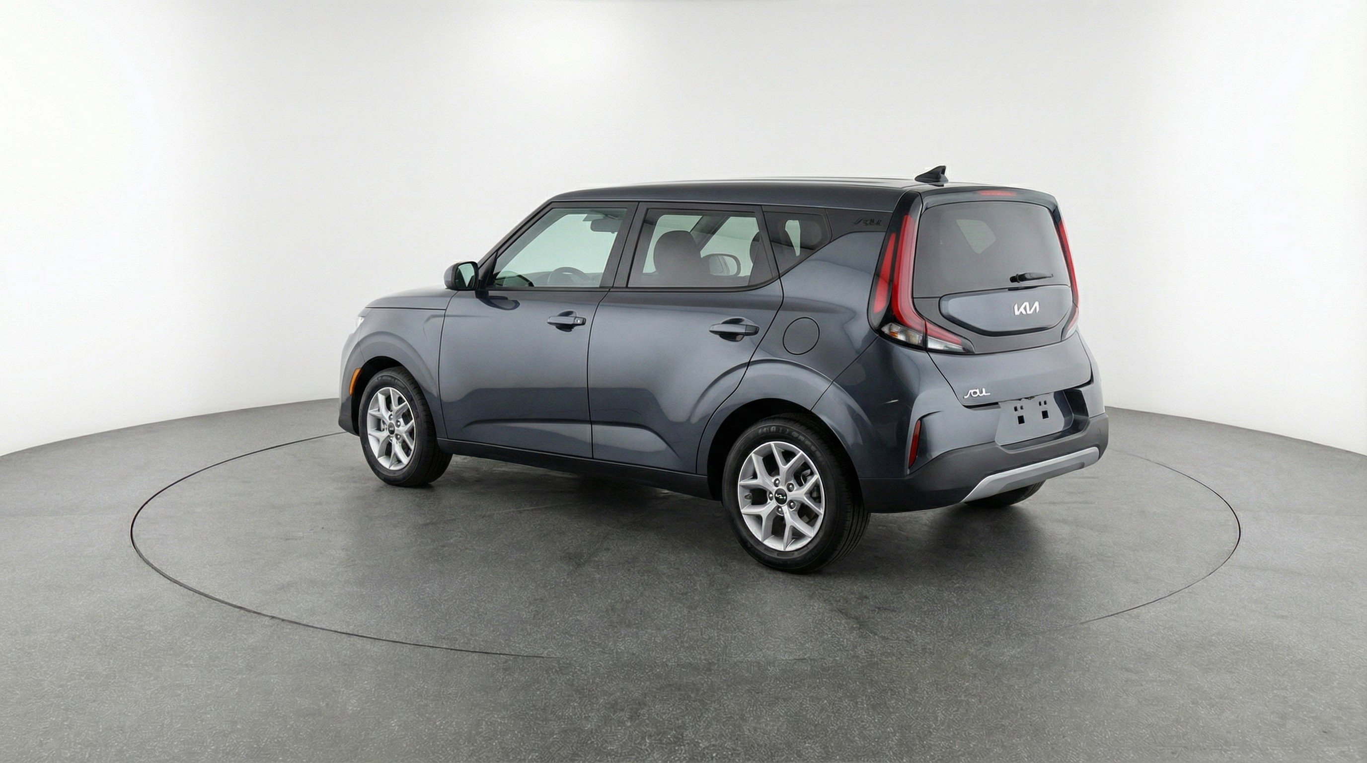 Used 2025 Kia Soul LX w/ LX Technology Package image 6