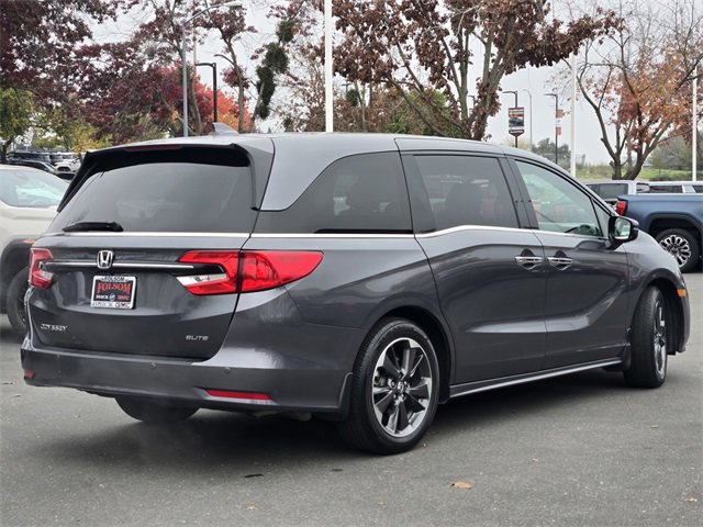 Used 2023 Honda Odyssey Elite image 4