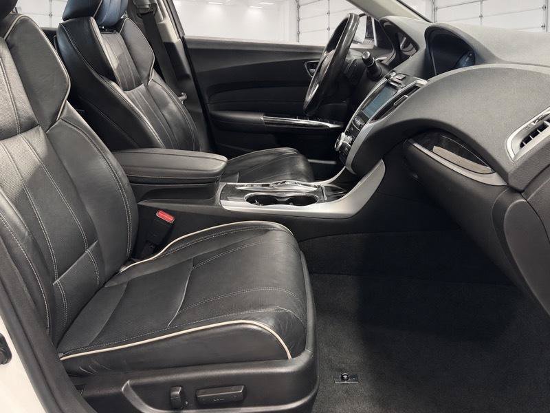 Used 2018 Acura TLX w/ Technology Package AWD/4WD image 25