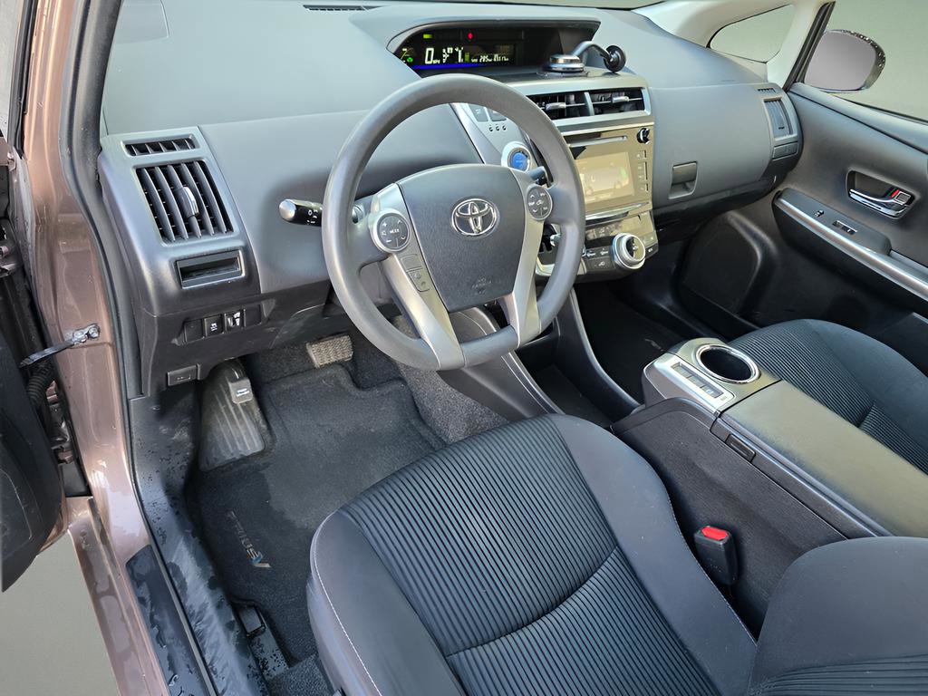Used 2015 Toyota Prius V Two image 19