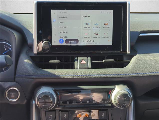 Used 2023 Toyota RAV4 SE image 11