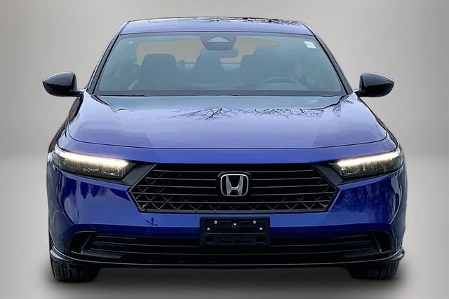 Used 2023 Honda Accord Sport image 3