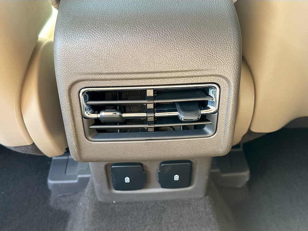 Used 2024 Lincoln Corsair AWD w/ Equipment Group 101A image 26