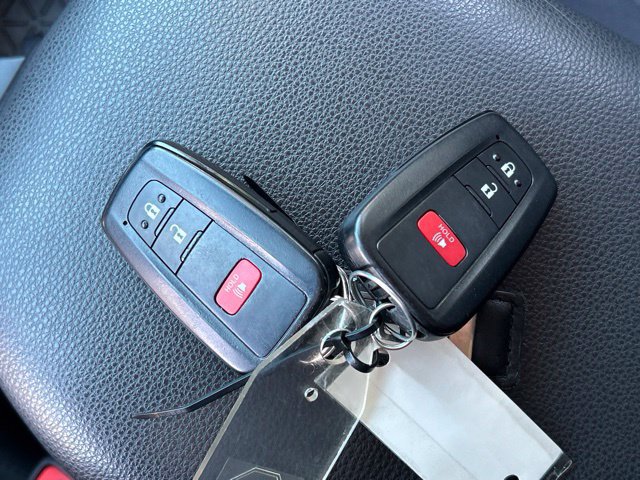 Used 2019 Toyota RAV4 XLE w/ All Weather Liner Package AWD/4WD image 51