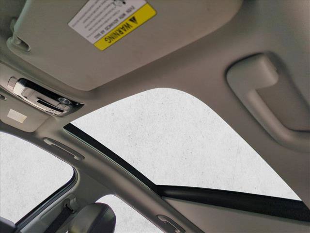 Used 2023 Kia Sorento SX AWD/4WD image 16