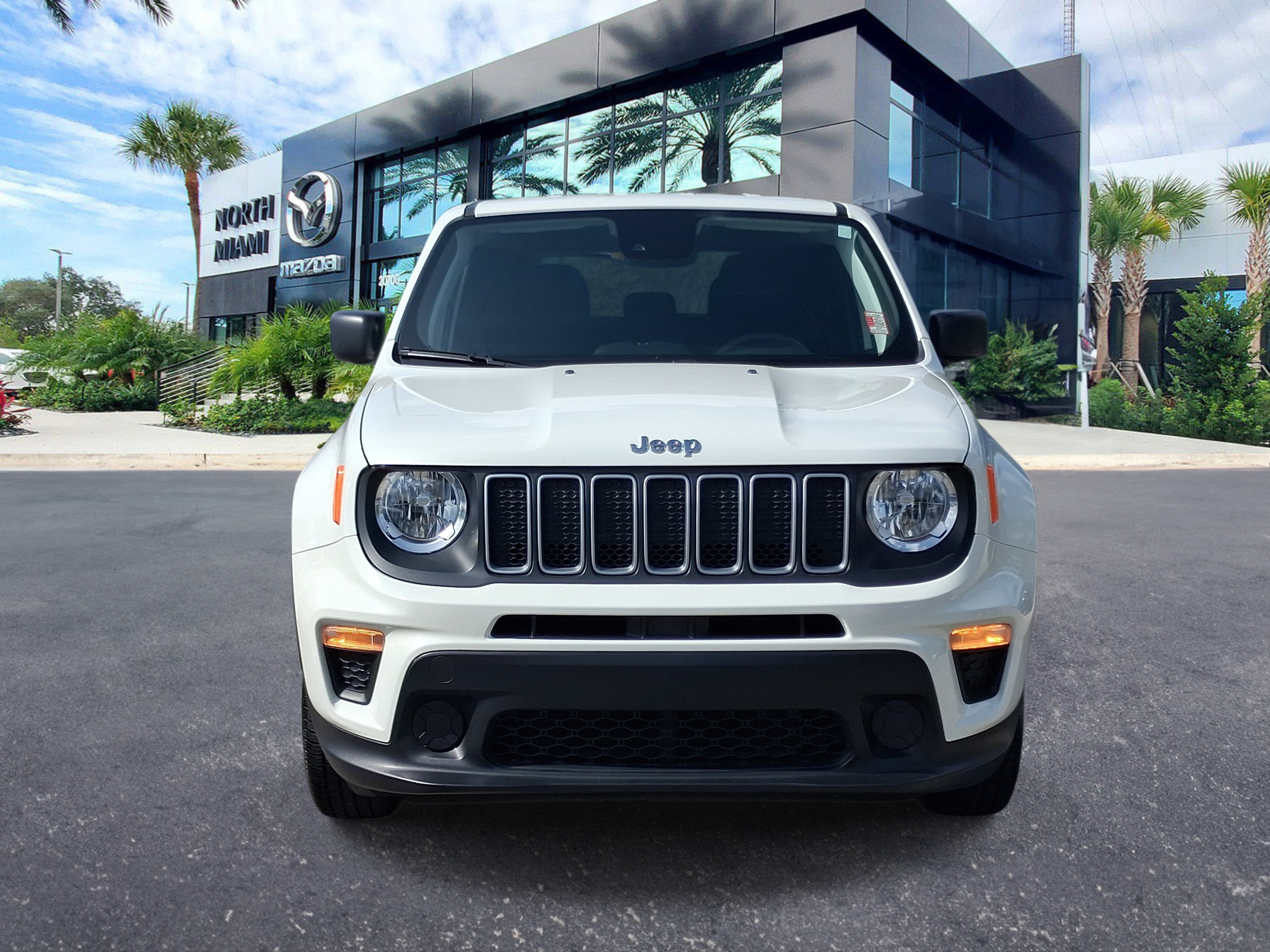 Used 2023 Jeep Renegade Latitude AWD/4WD video 2
