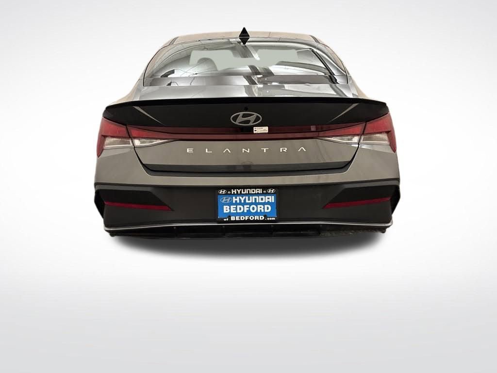 Certified 2026 Hyundai Elantra Sport FWD image 5