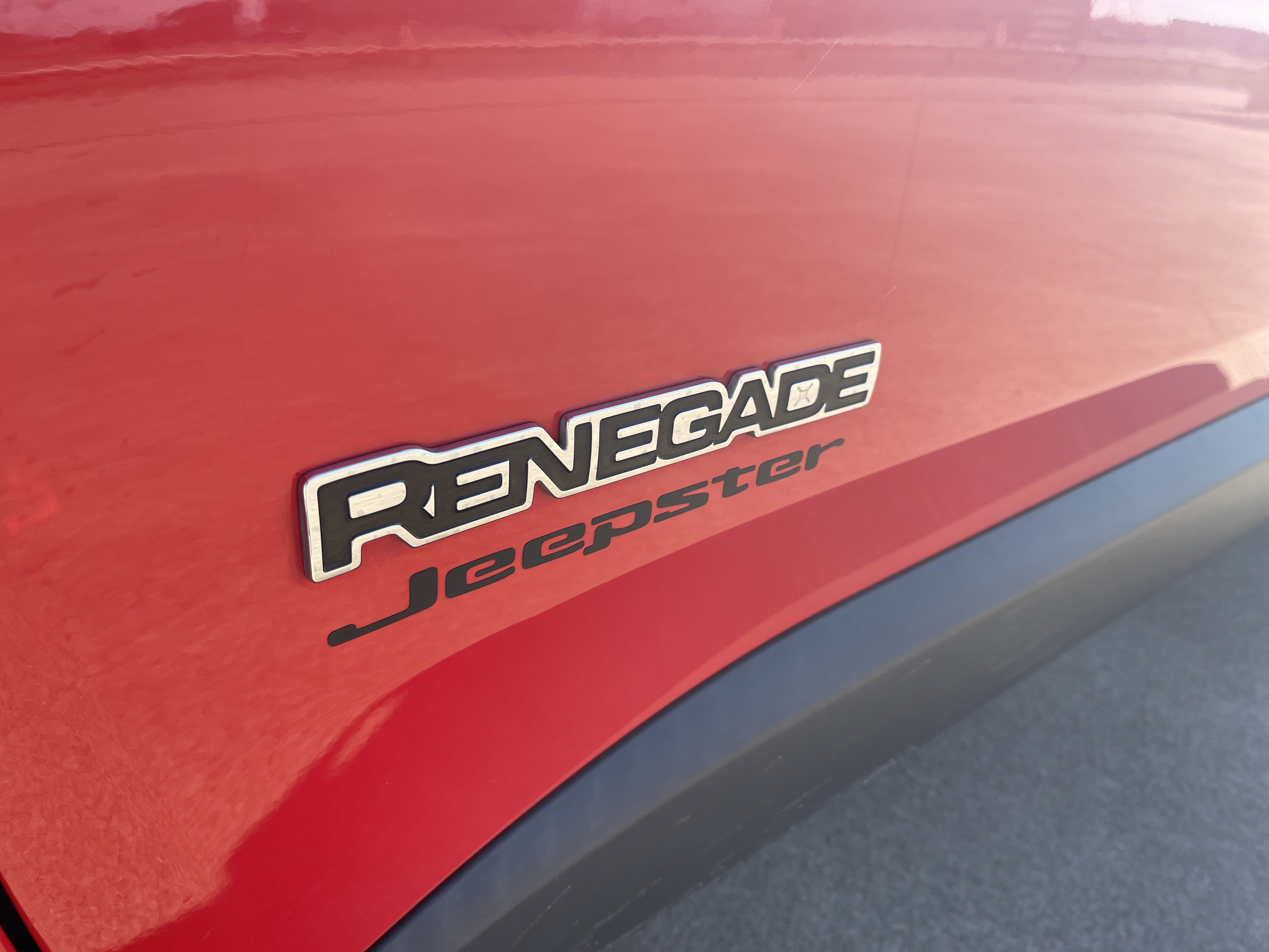 Used 2021 Jeep Renegade Sport image 12