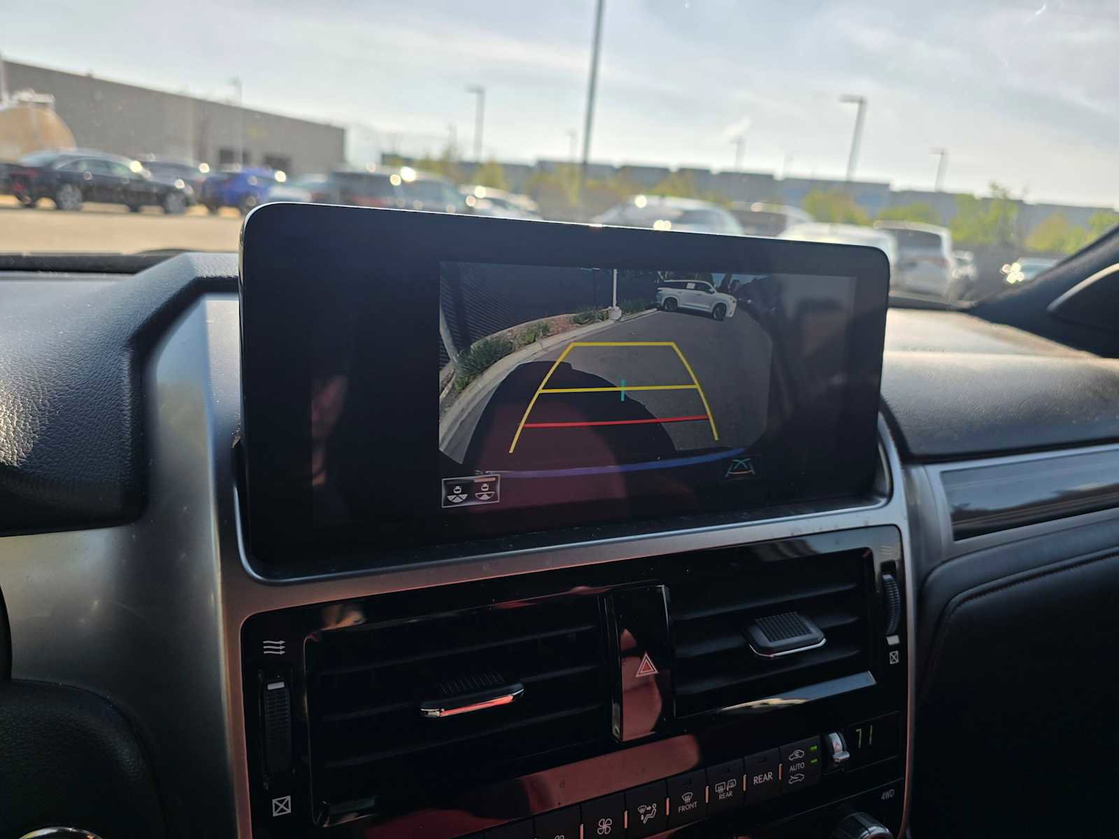 Used 2022 Lexus GX 460 Premium w/ Premium Package image 29