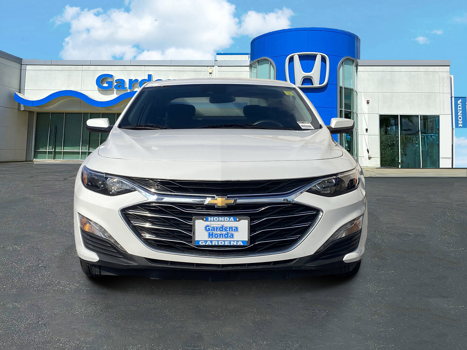 Used 2024 Chevrolet Malibu LT image 2