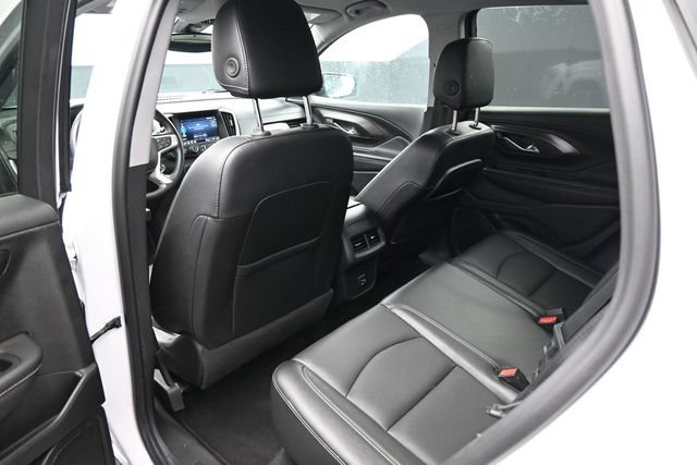 Used 2024 GMC Terrain SLT AWD/4WD image 12