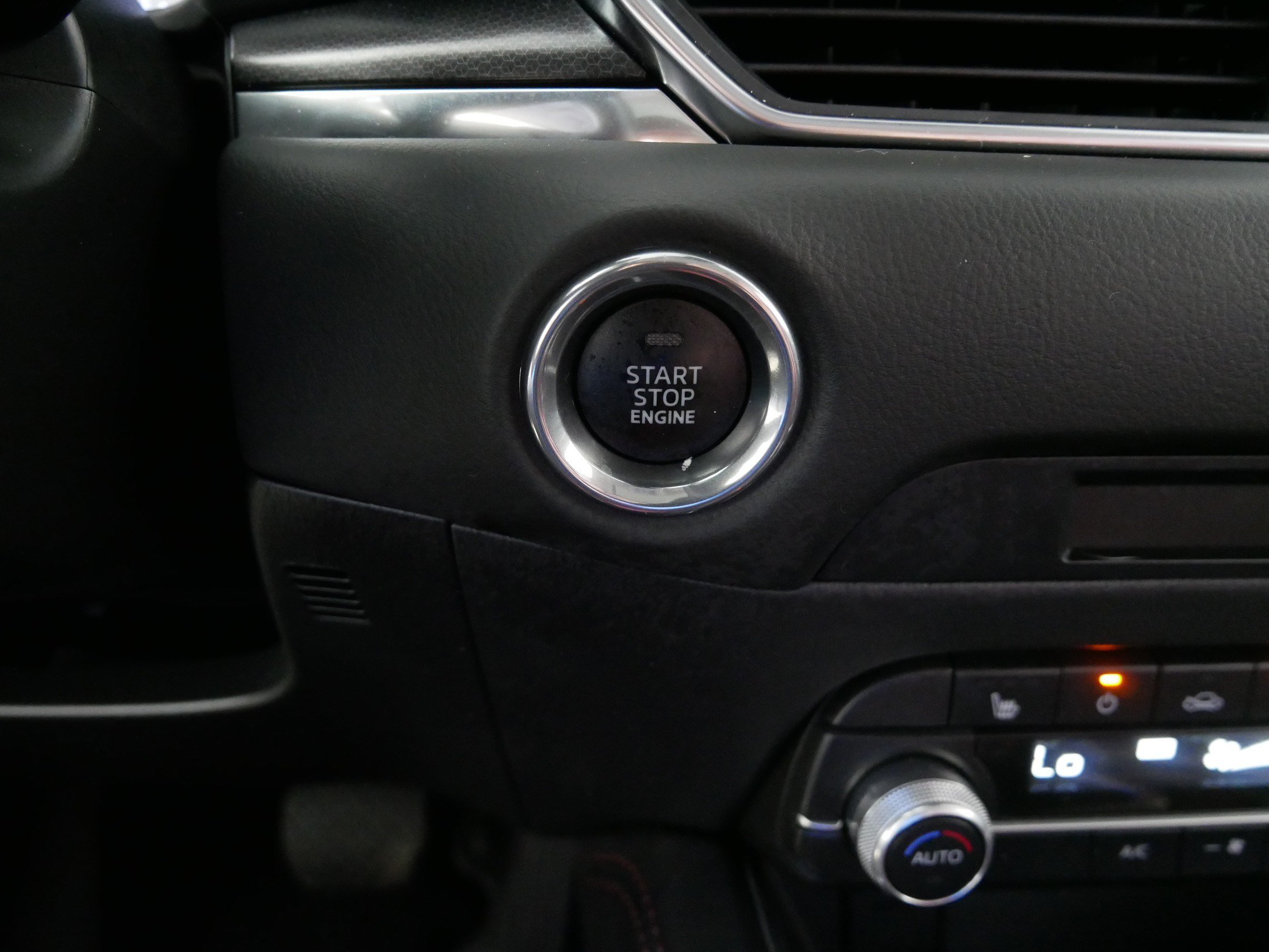 Used 2025 MAZDA CX-5 Carbon Edition AWD/4WD image 29