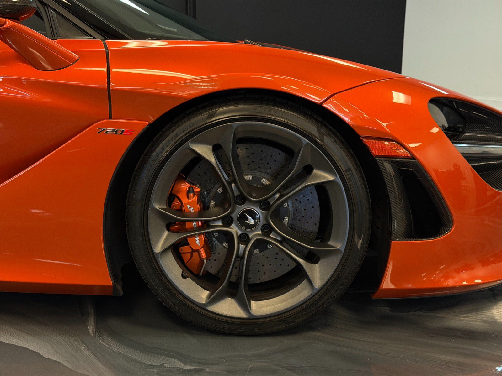 Used 2021 McLaren 720S Performance RWD image 8