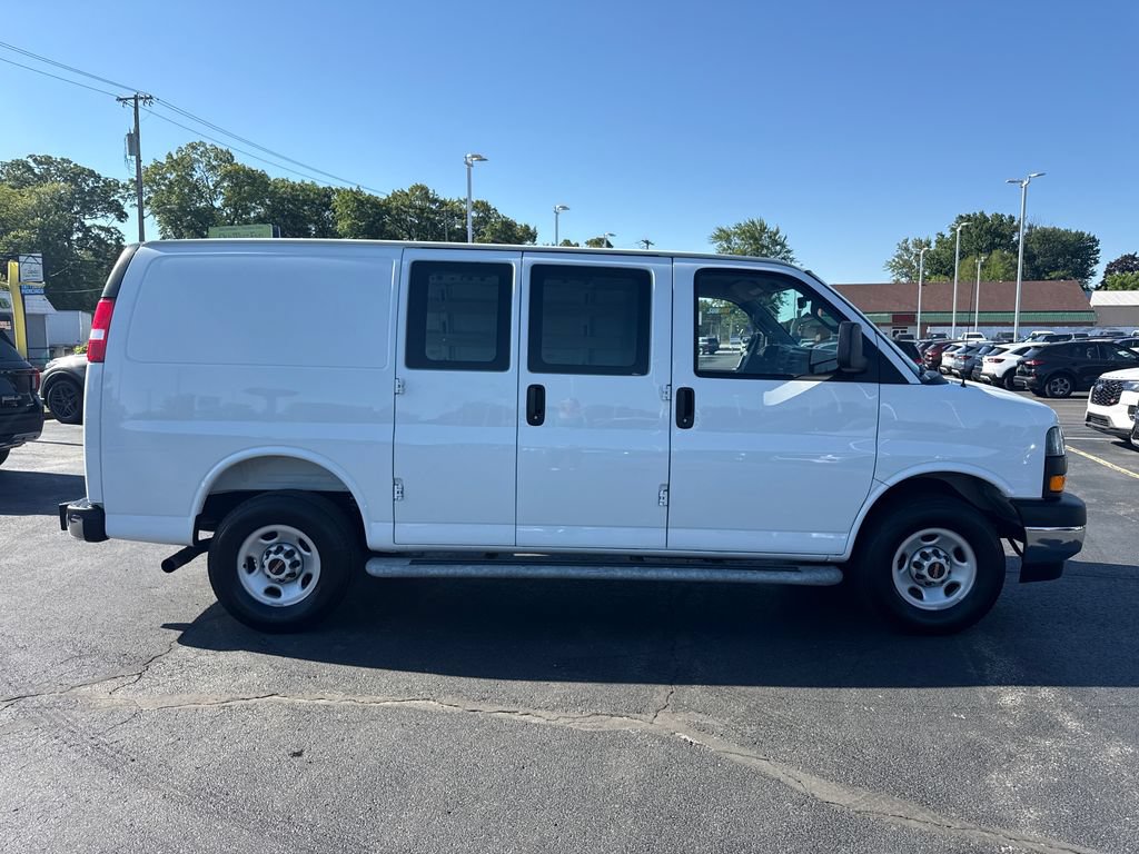 Used 2025 GMC Savana 2500 w/ Driver Convenience Package RWD image 7