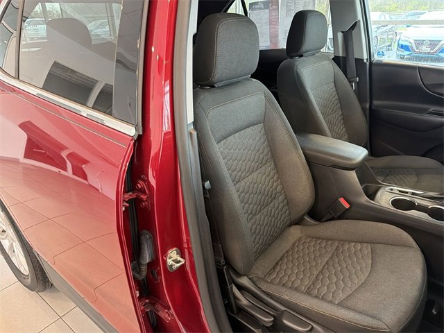 Used 2019 Chevrolet Equinox LT w/ Driver Convenience Package image 19