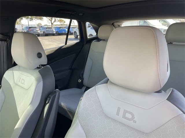 Used 2021 Volkswagen ID.4 Pro S image 24