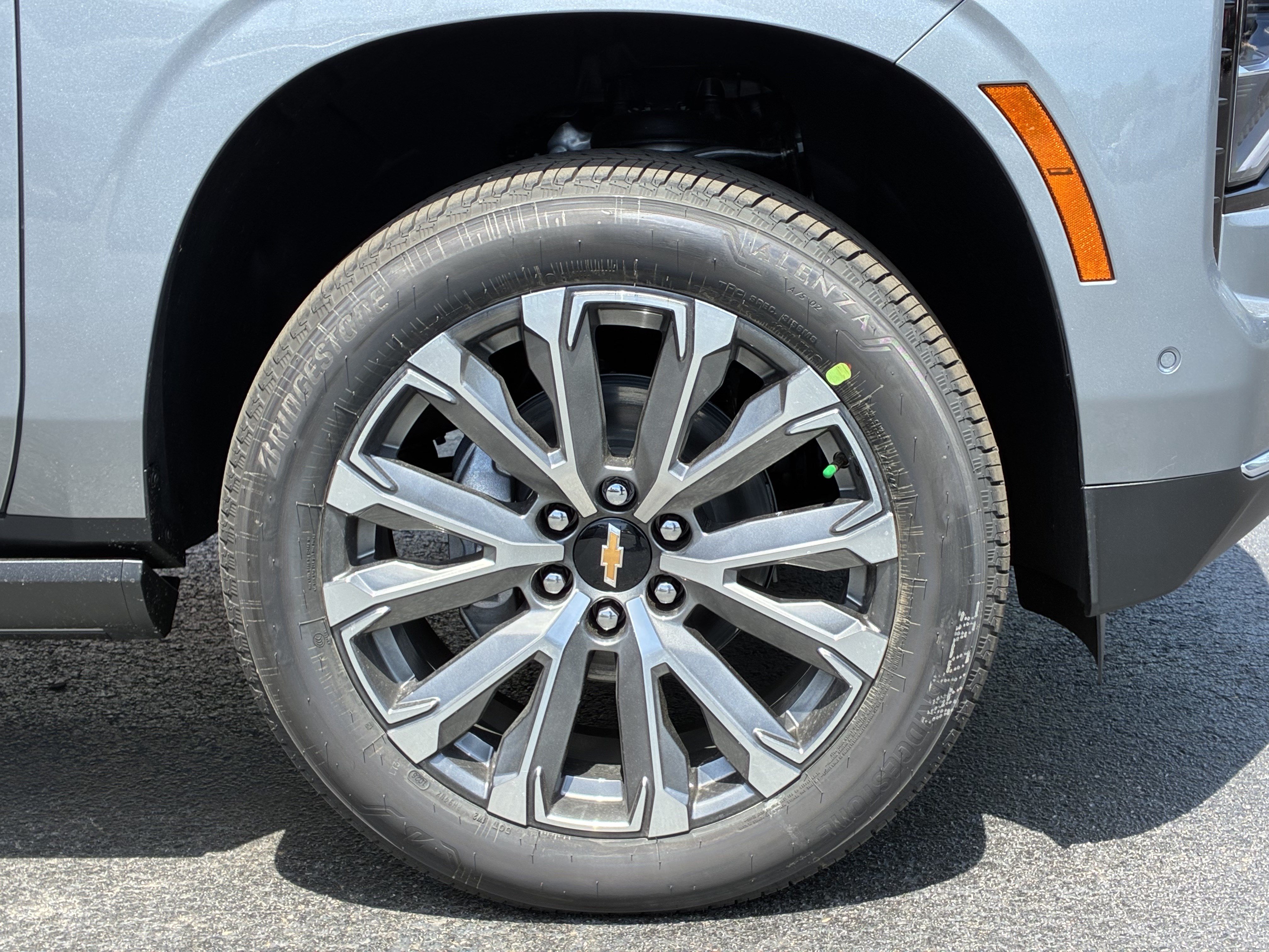 Used 2026 Chevrolet Suburban High Country RWD image 6