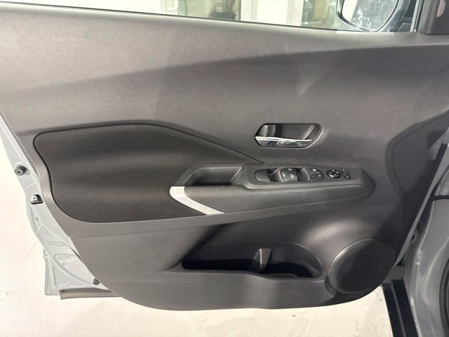 Used 2023 Nissan Kicks SV FWD image 17