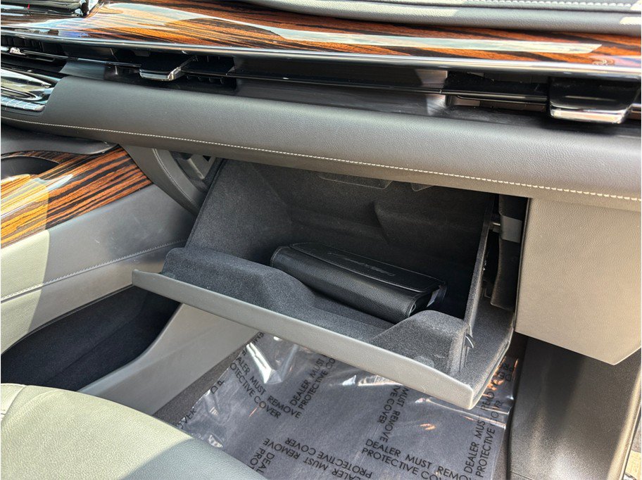 Used 2022 Cadillac Escalade Luxury RWD image 52