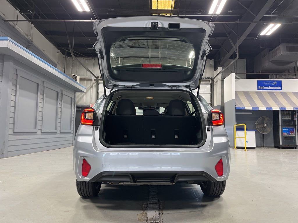 Certified 2025 Subaru Impreza 2.0i image 12