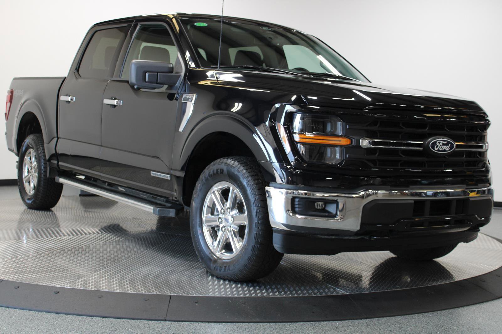 Used 2024 Ford F150 XLT w/ Mobile Office Package image 21