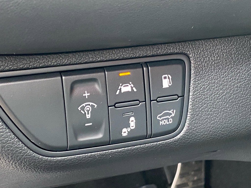 Used 2021 Genesis G70 3.3T w/ Sport Package image 15