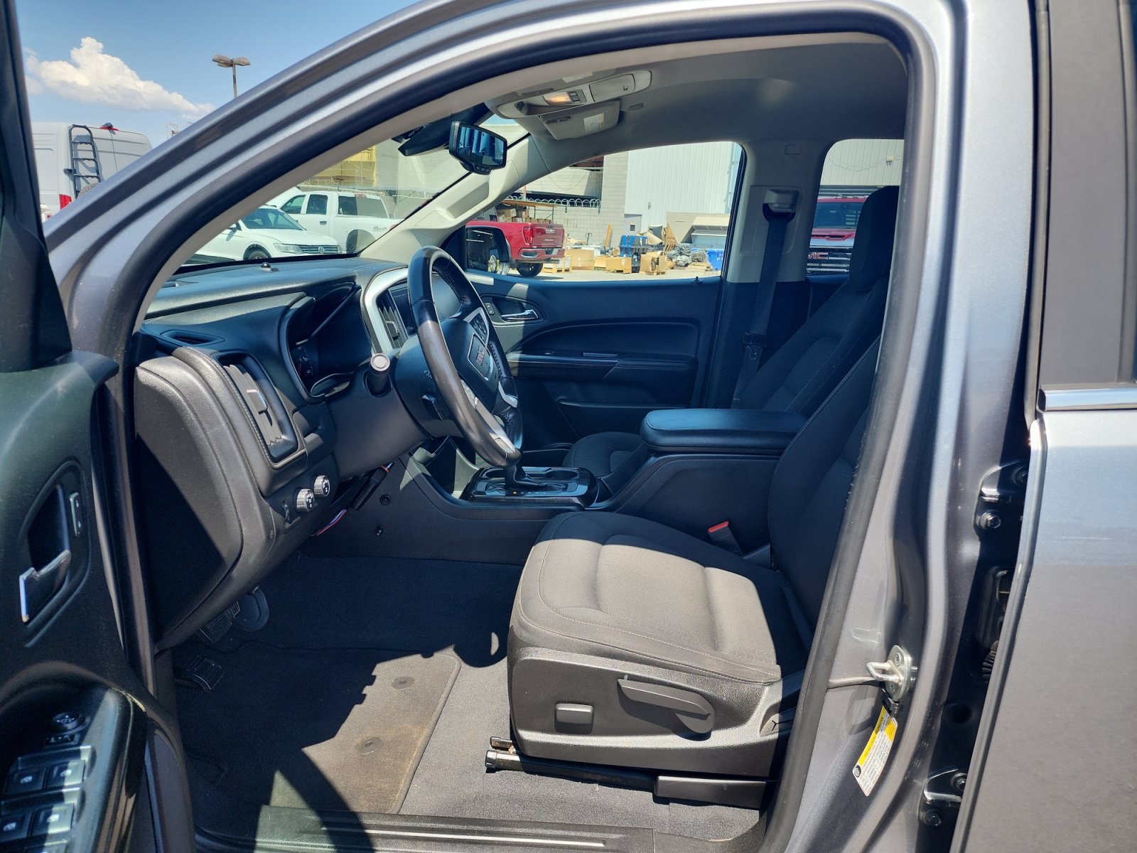 Used 2019 GMC Canyon SLE w/ Driver Alert Package AWD/4WD image 12