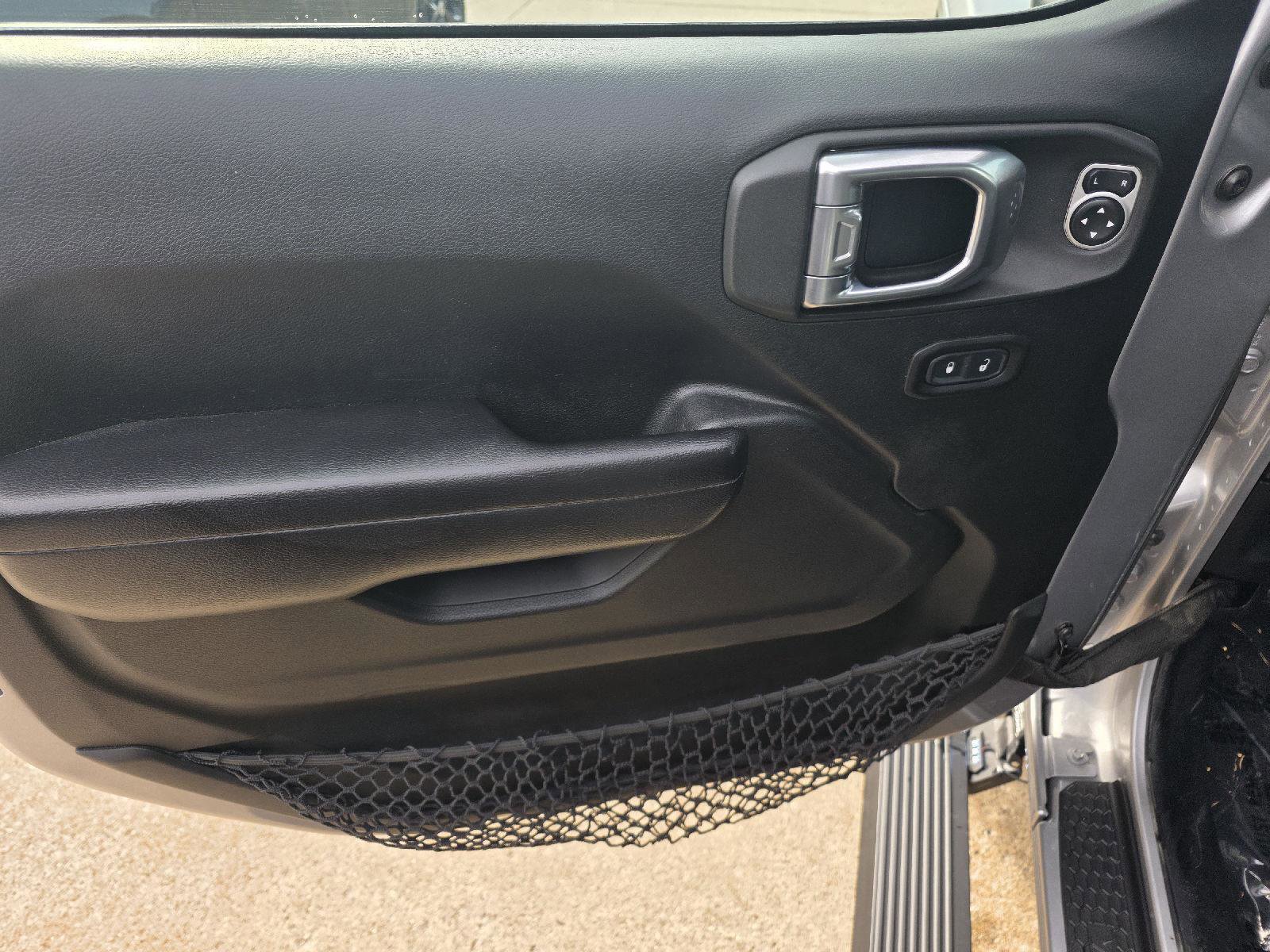 Used 2018 Jeep Wrangler Rubicon w/ Steel Bumper Group image 54