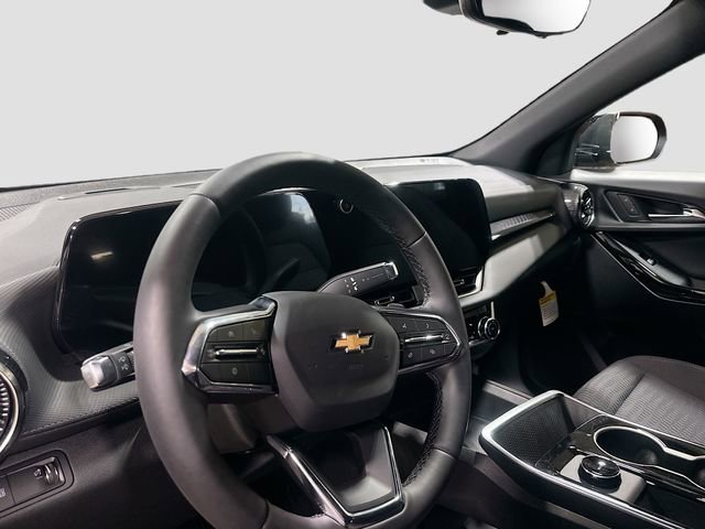New 2026 Chevrolet Equinox LT w/ Safety and Technology Package FWD image 12