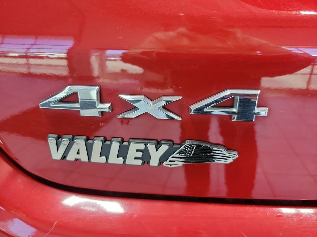 Used 2019 Jeep Compass Latitude w/ Popular Equipment Group image 9