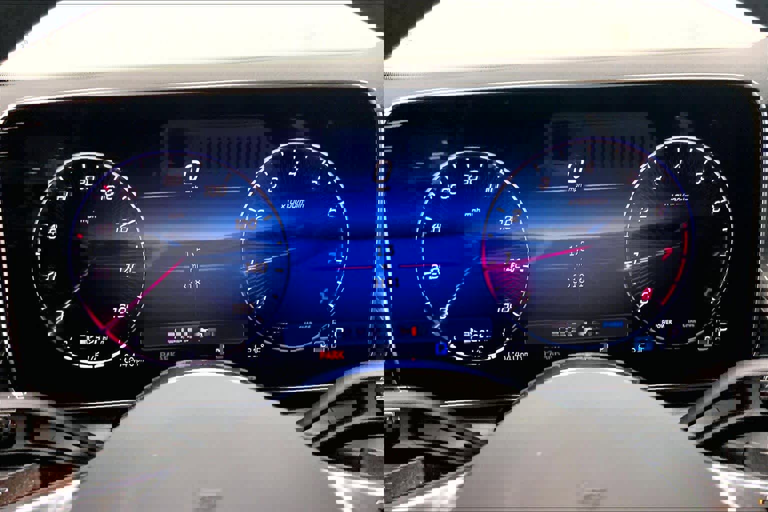 Used 2026 Mercedes-Benz GLC 300 image 23