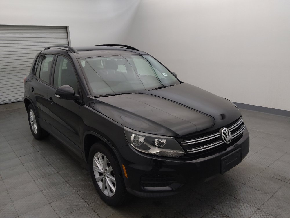 Used 2017 Volkswagen Tiguan Limited w/ Premium Package AWD/4WD image 13