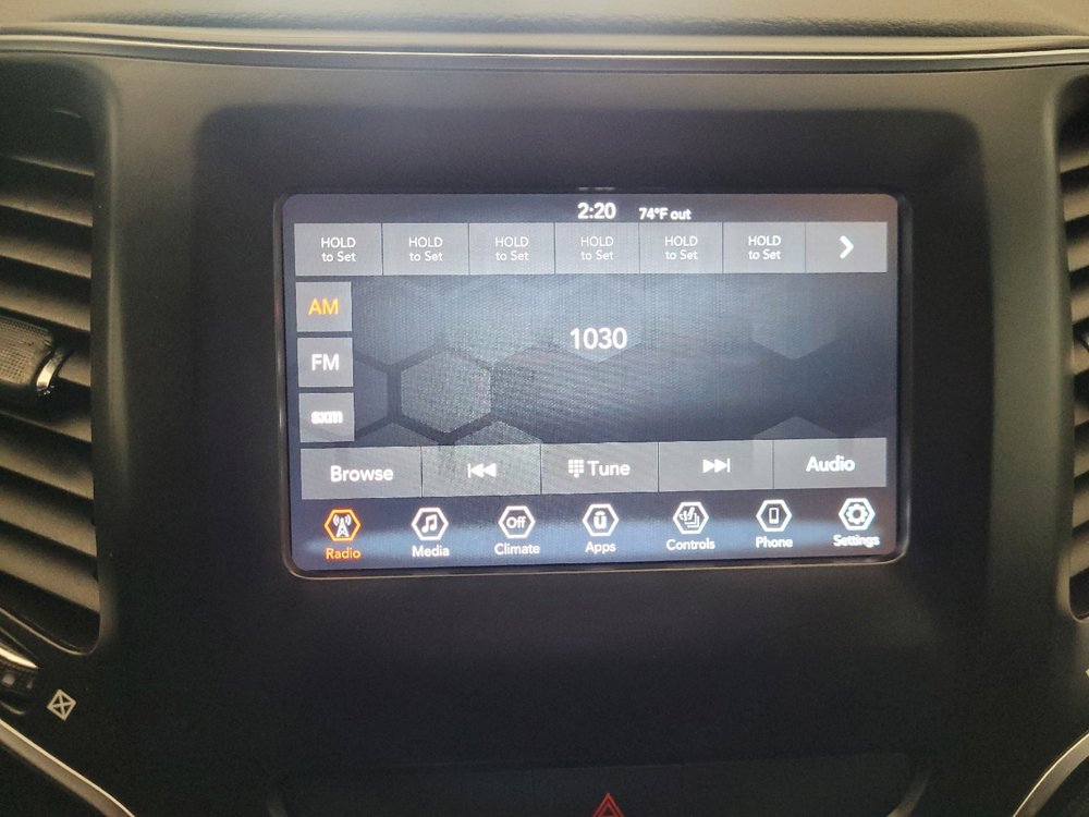 Used 2019 Jeep Cherokee Latitude w/ Cold Weather Group image 25