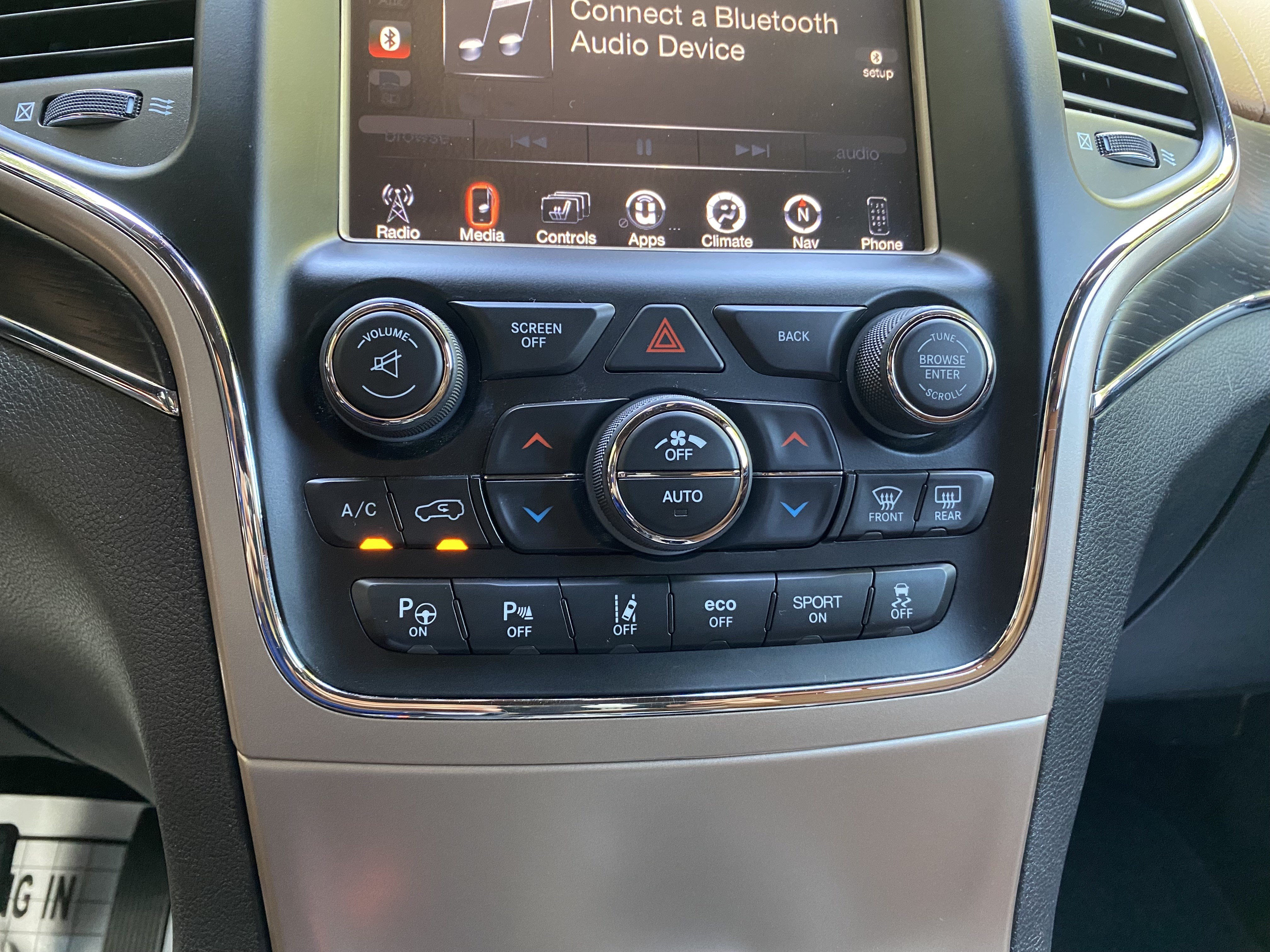 Used 2017 Jeep Grand Cherokee Summit AWD/4WD image 28