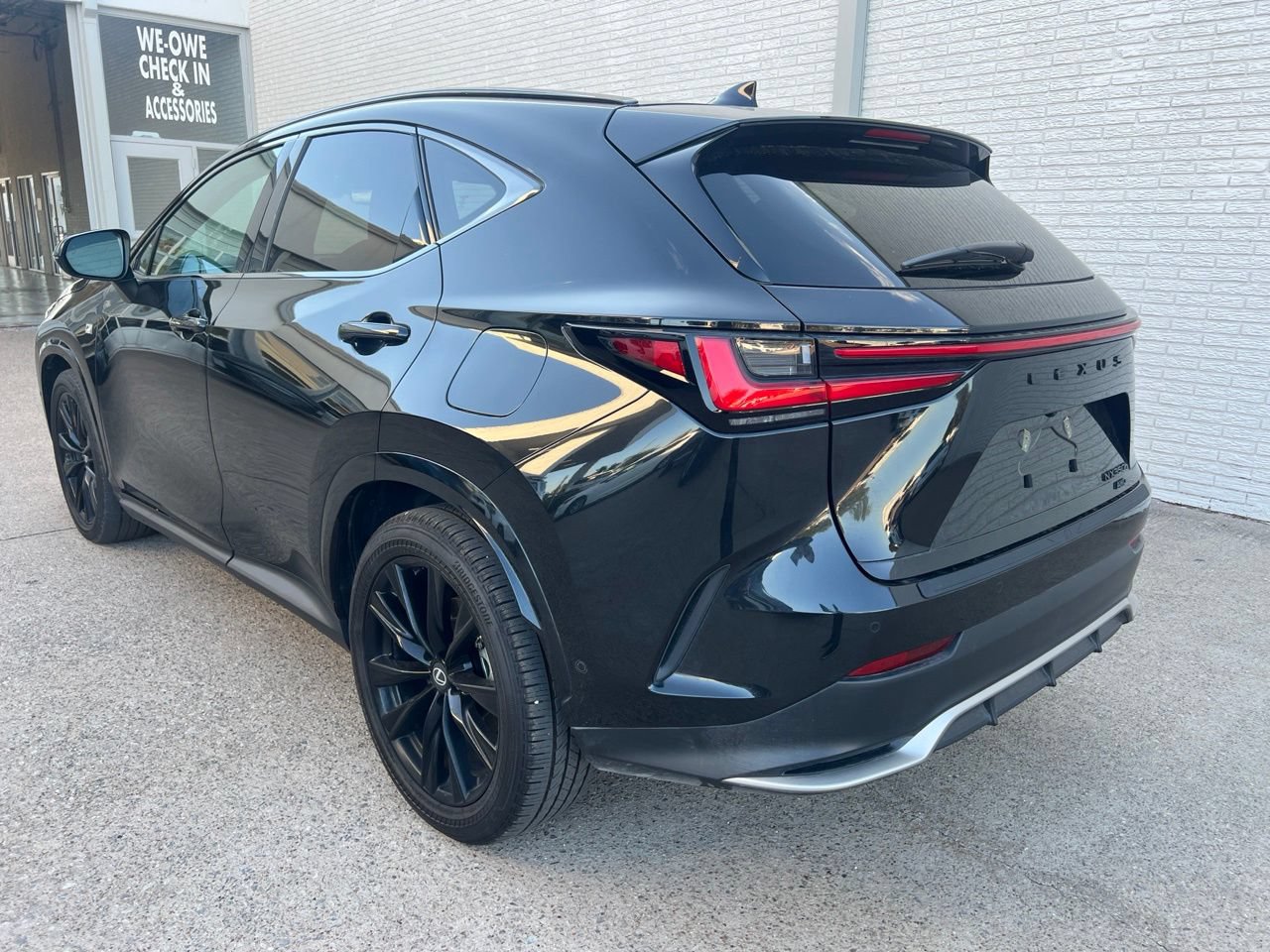 Used 2026 Lexus NX 350h F Sport w/ Accessory Package (Z2) AWD/4WD image 6