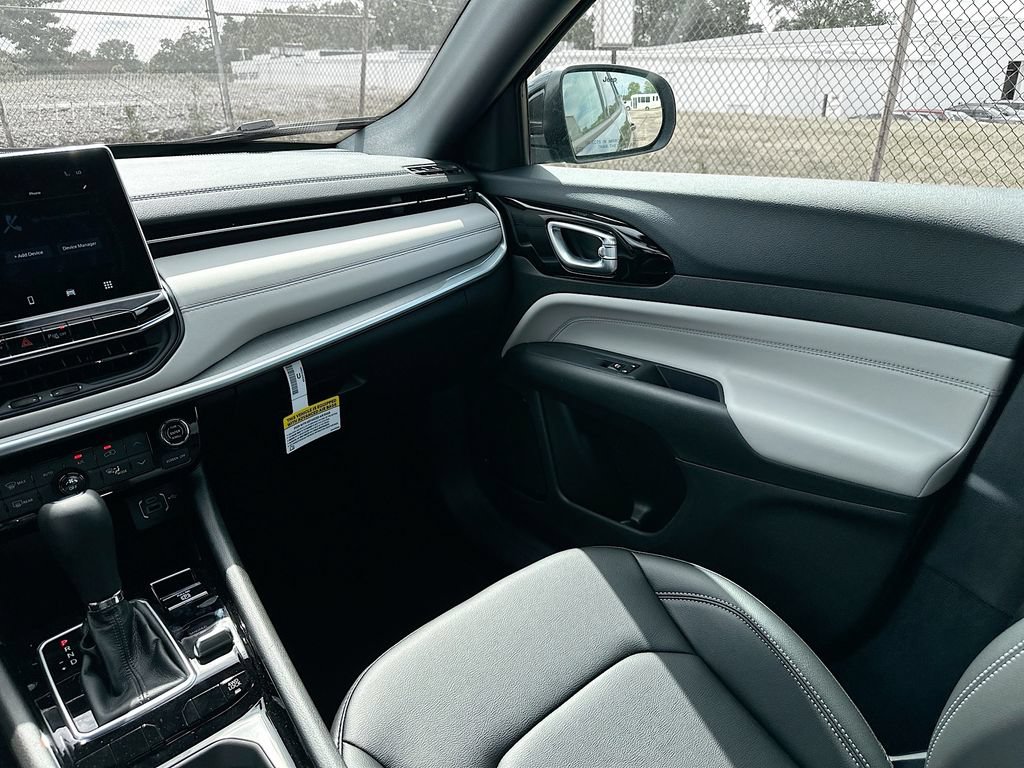 New 2026 Jeep Compass Limited AWD/4WD image 29