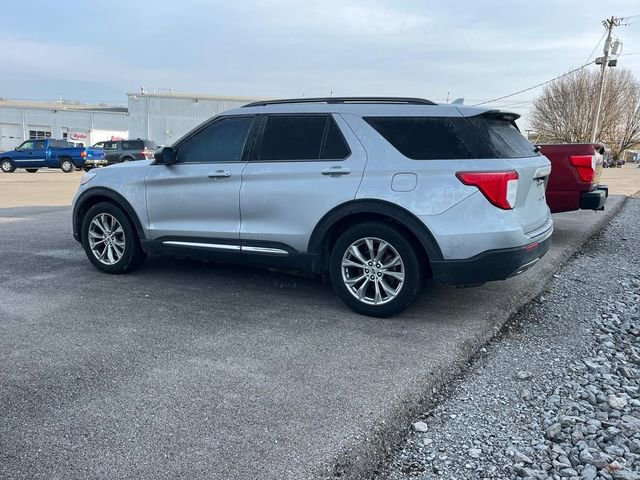 Used 2020 Ford Explorer XLT w/ Equipment Group 202A image 6