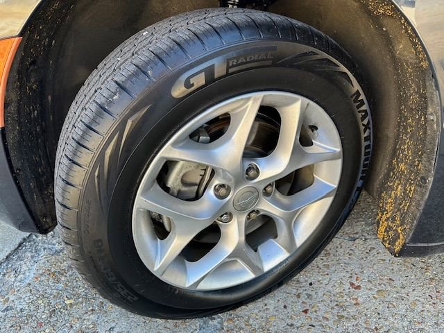 Used 2020 Chrysler Pacifica Touring-L w/ Tire & Wheel Group image 31