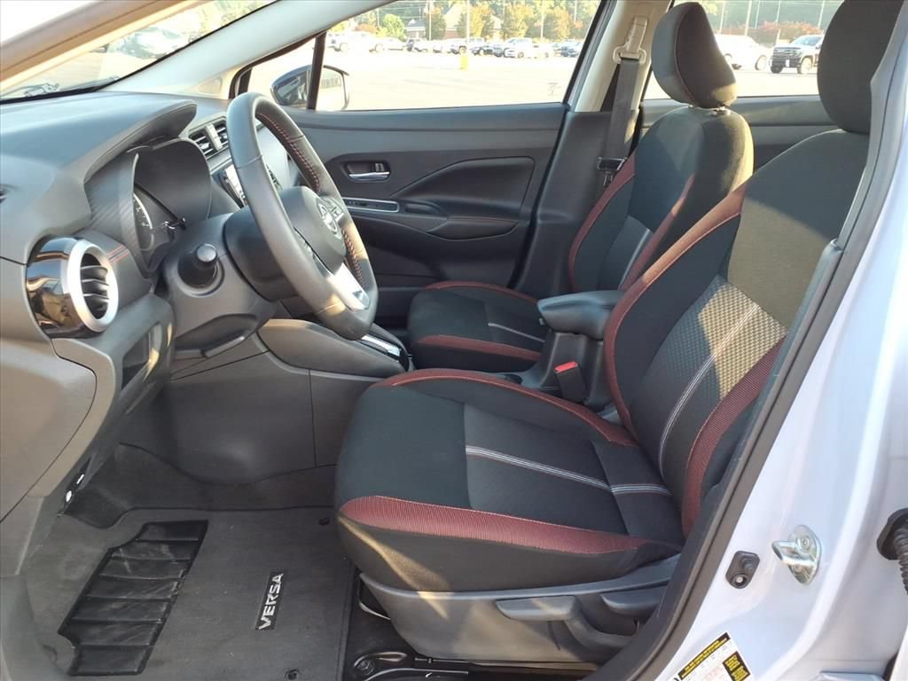 Used 2025 Nissan Versa SR w/ Trunk Package FWD image 3