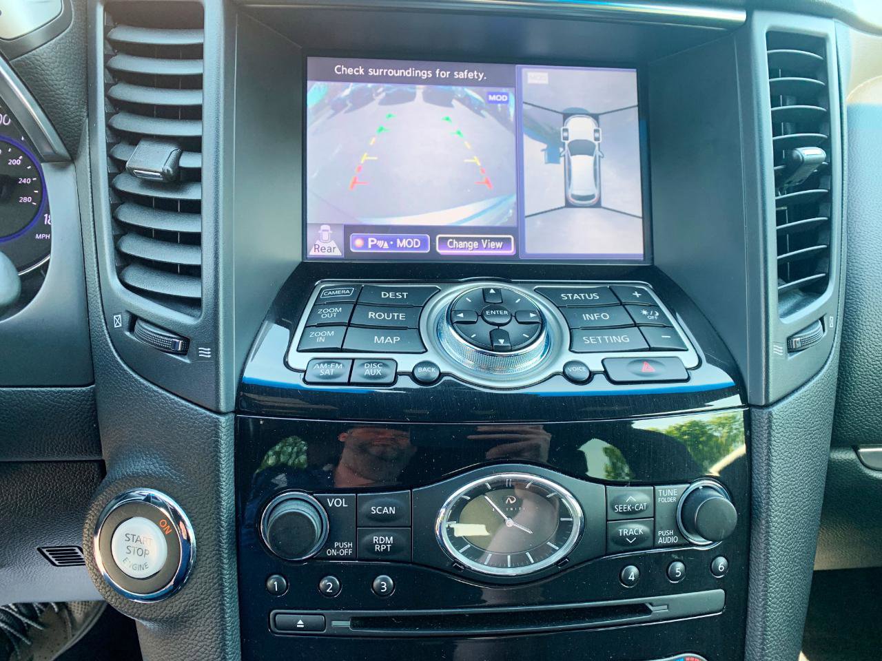Used 2016 INFINITI QX70 AWD image 6