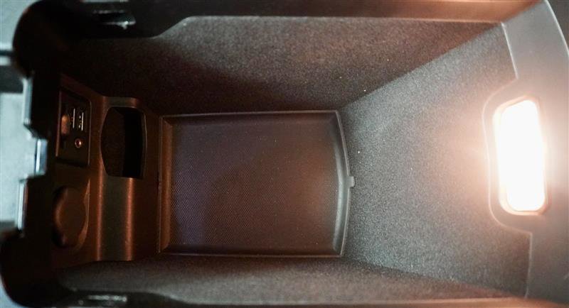 Used 2013 Cadillac XTS Premium image 22