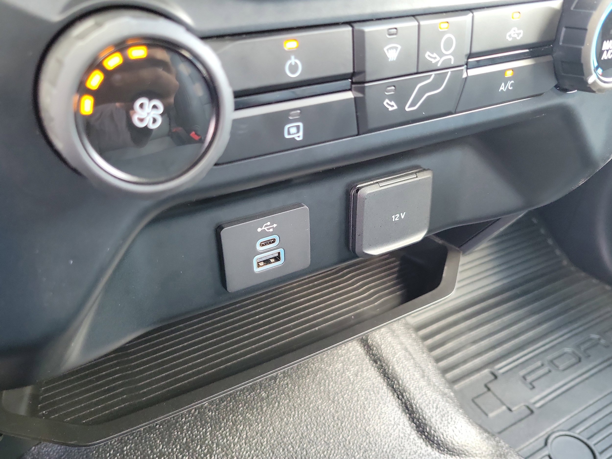 New 2024 Ford F550 4x4 Regular Cab Super Duty image 20