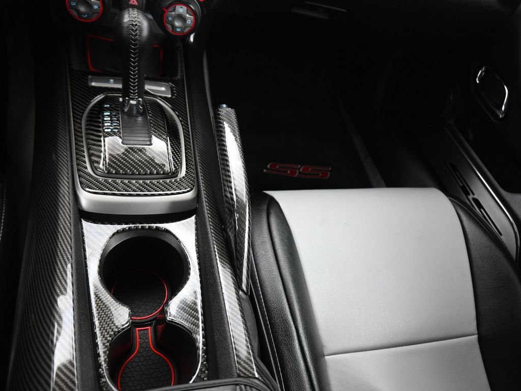 Used 2015 Chevrolet Camaro SS w/ Rear Vision Package image 17